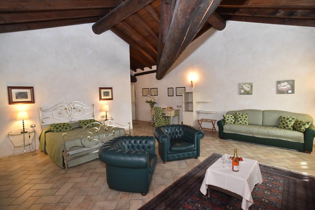 Agriturismo La Camilla Concorezzo Phòng bức ảnh